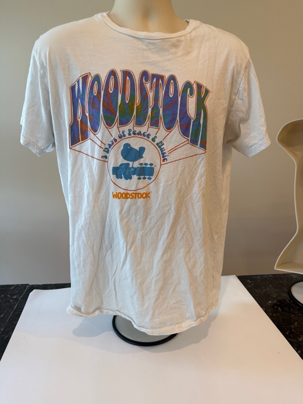 Vintage Woodstock Graphic Short Sleeve Tee - white